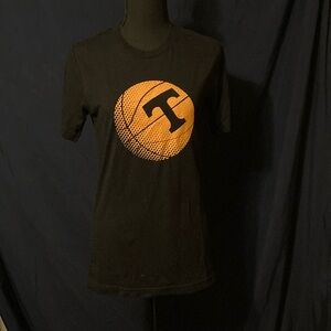 NWT, Men’s, black short sleeve graphic tee, with Orange Basketball